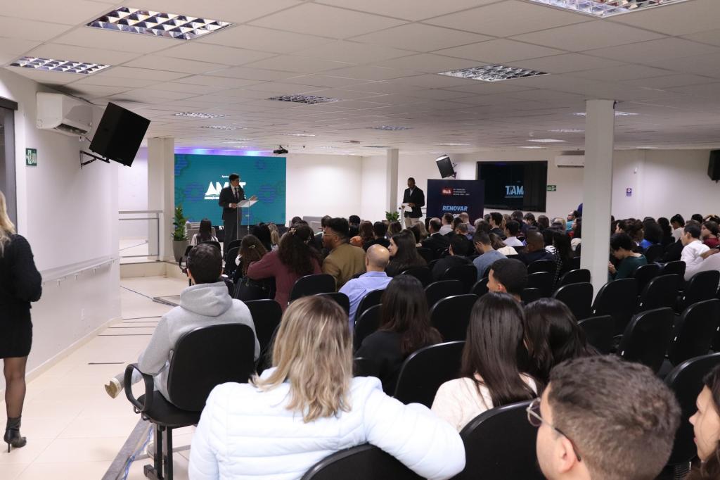 Especialistas de renome nacional participam do I Seminário Jurídico...