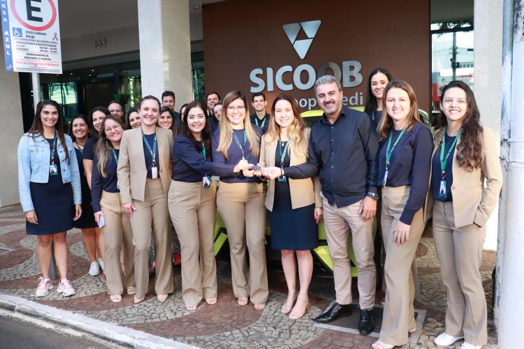 Sicoob Coopacredi adquire carro 100% elétrico como novo passo...