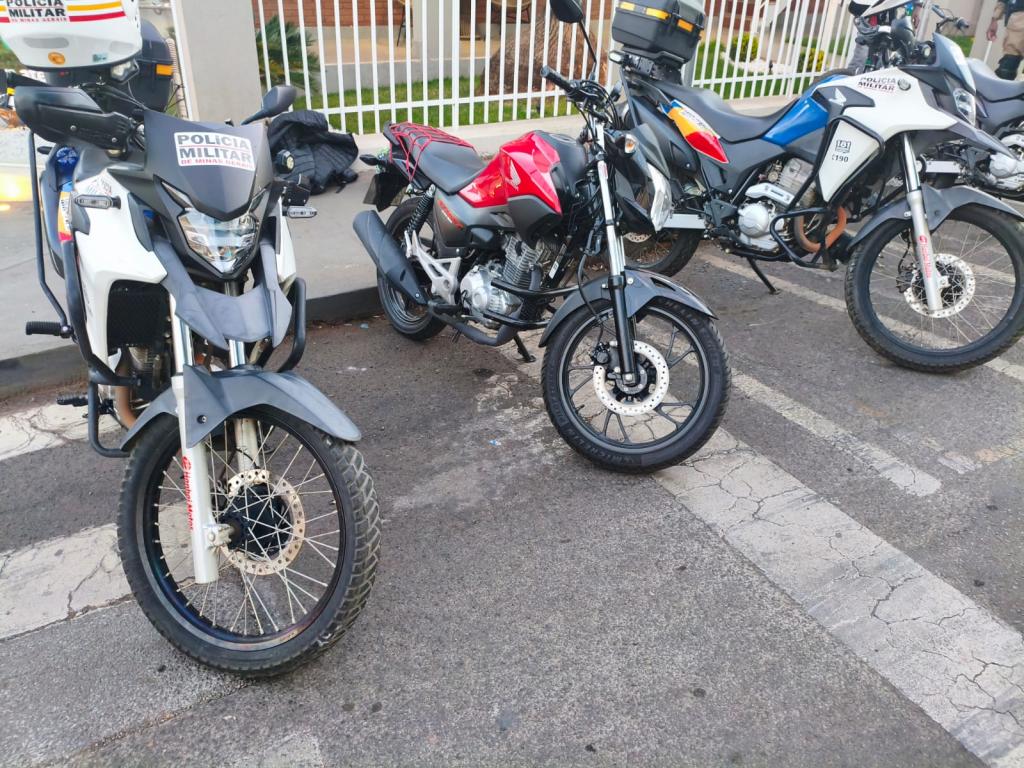 Imagem 2 do post PM realiza operação que mira motos com escapamento adulterado, direção perigosa e veículos irregulares