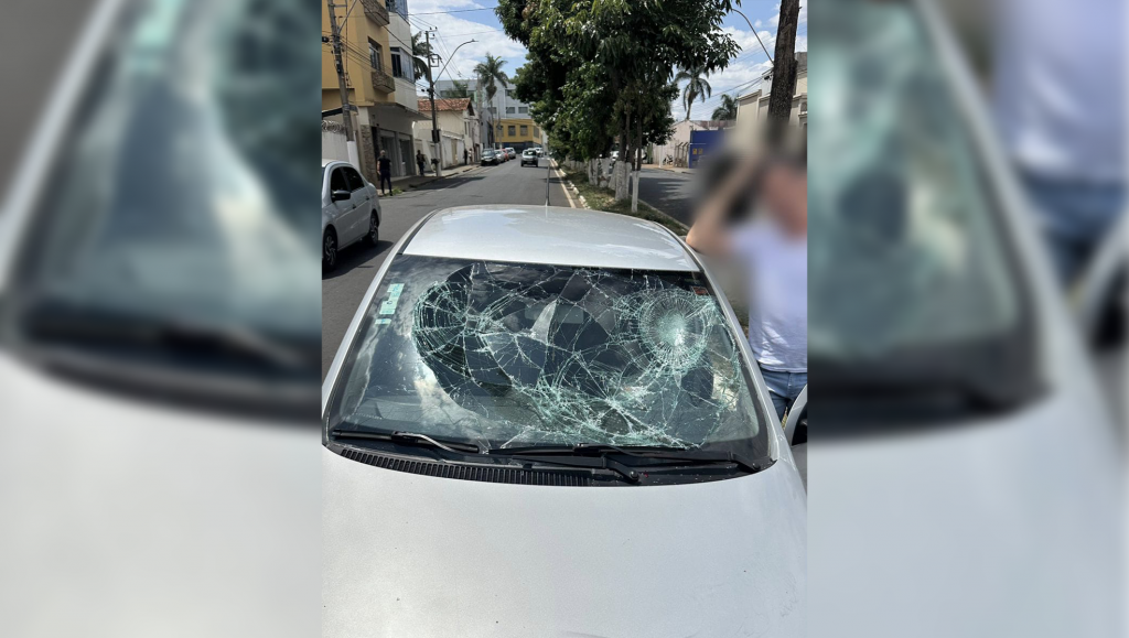 Motorista é atingido após colisão e fuga no centro de Patrocínio