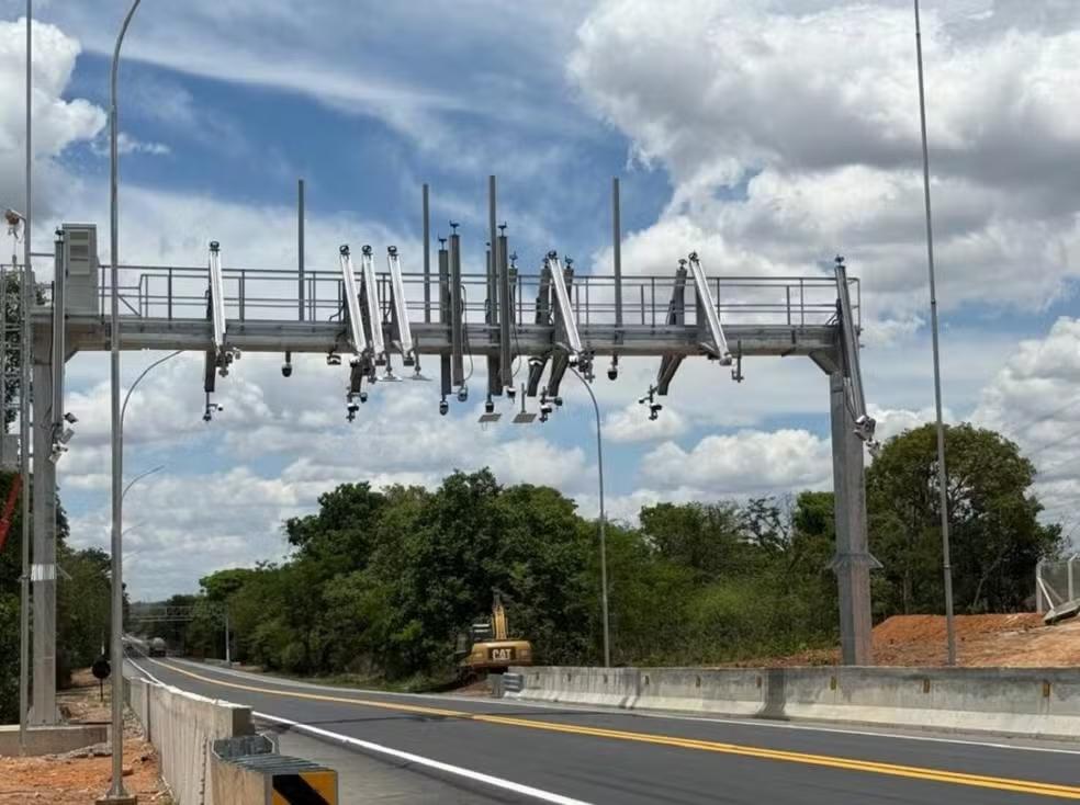 BR-262: Pedágio eletrônico começa a ser cobrado em Nova Serrana e Ibiá;...