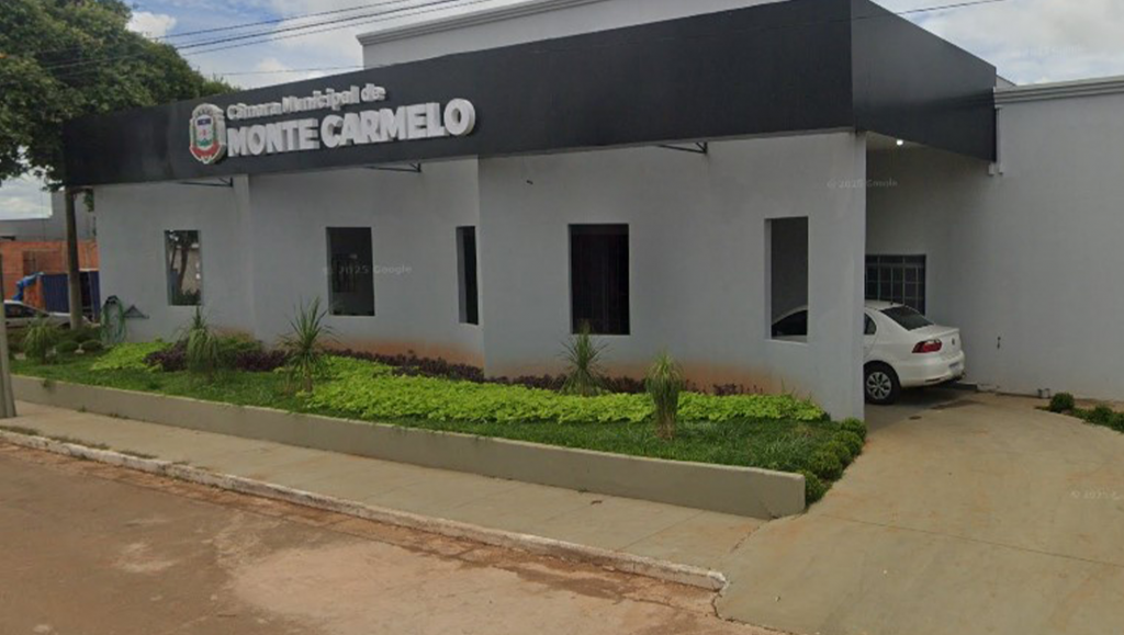 Câmara Municipal de Monte Carmelo anuncia concurso público com oito vagas e...