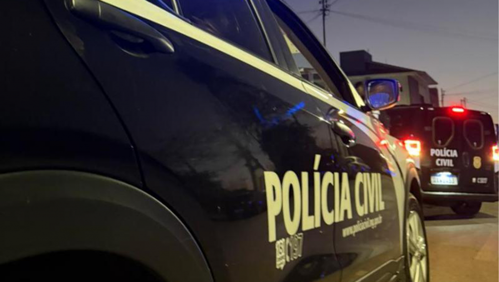 Médica é presa suspeita de mandar matar farmacêutica por ciúmes e desejo de assumir maternidade da filha da vítima