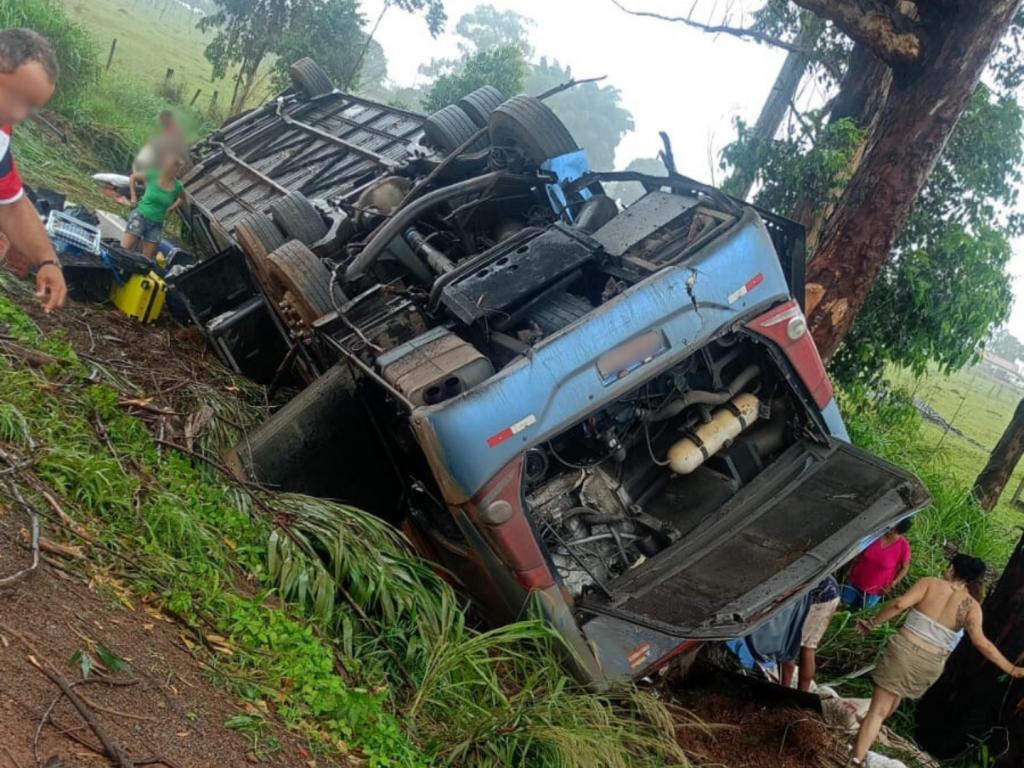 Sobe para seis o número de mortos em grave...