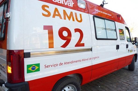 Jovem é arrastado para debaixo de caminhão após acidente em Patrocínio